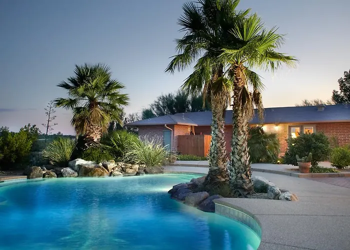 Cactus Cove Bed And Breakfast Inn
